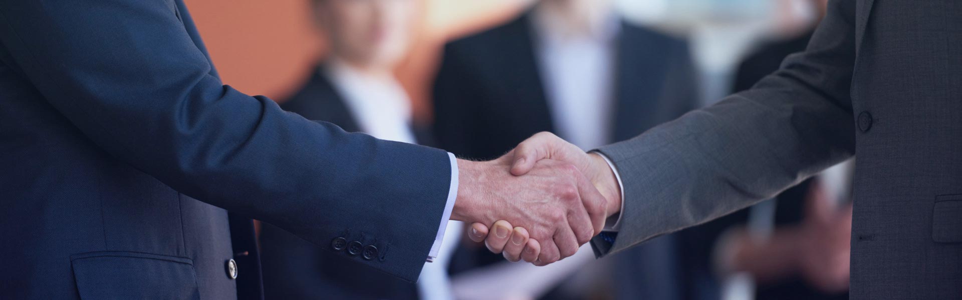 Susisiekite su mumis